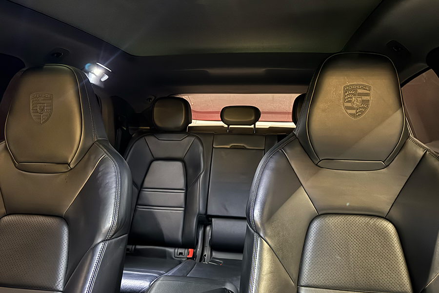 PORSCHE CAYENNE COUPE 